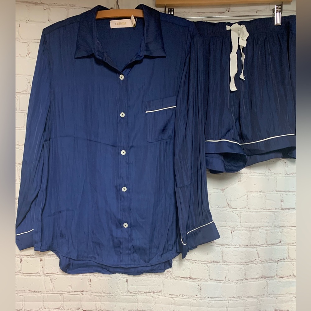 NWOT Latte Love Navy Blue Satin Pajama Set Size M - Picture 4 of 7